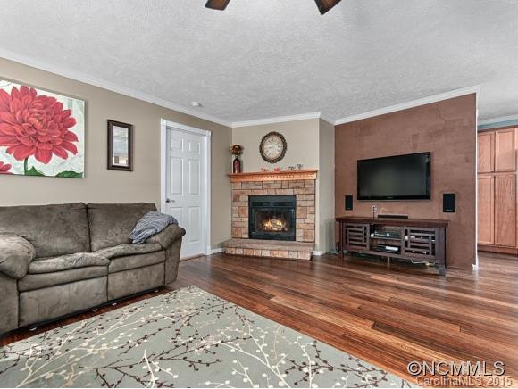 25 ANNA FRANCES WAY - Photo 2