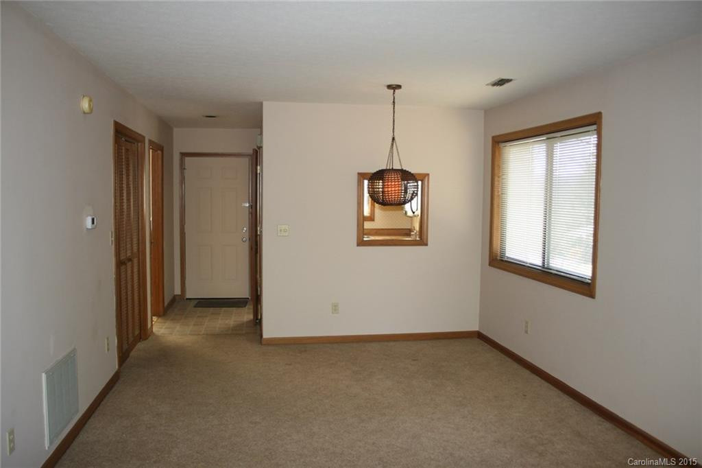 551 Courtwood Lane #6 - Photo 4