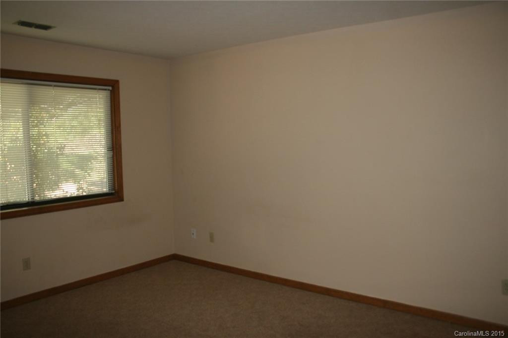551 Courtwood Lane #6 - Photo 6