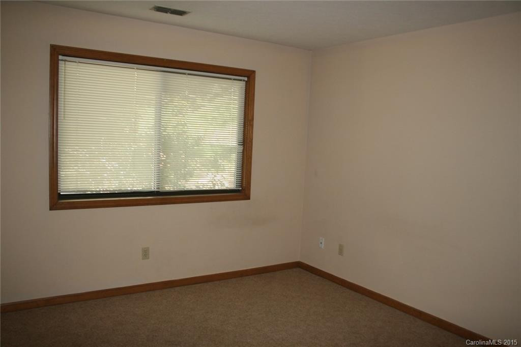 551 Courtwood Lane #6 - Photo 7