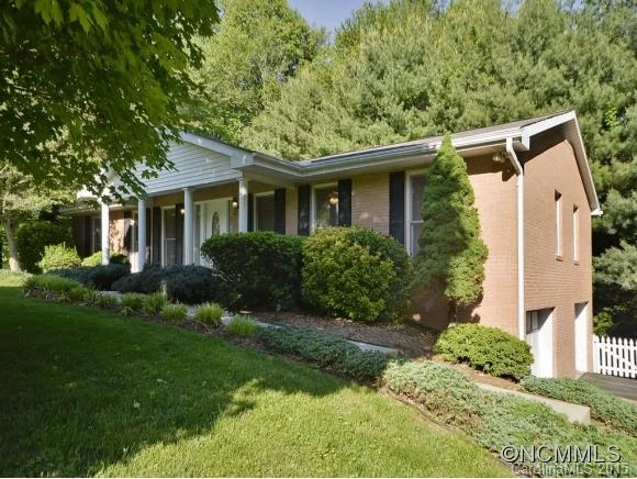 316 MELISSA WAY