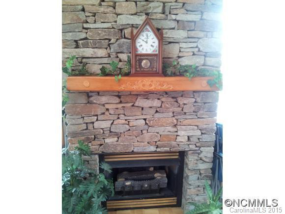 555 Lancaster Road - Photo 2