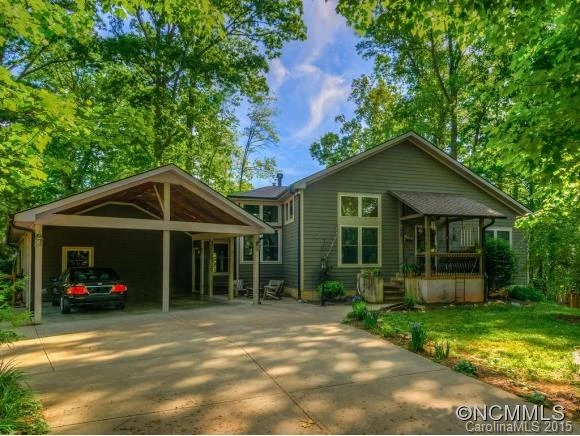 40 Goldenwood Trail