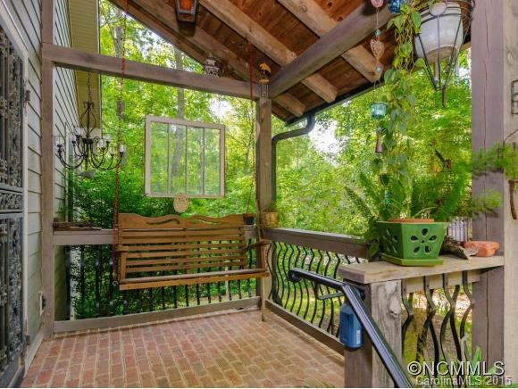 40 Goldenwood Trail - Photo 2