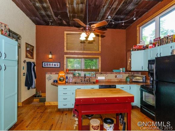 40 Goldenwood Trail - Photo 7