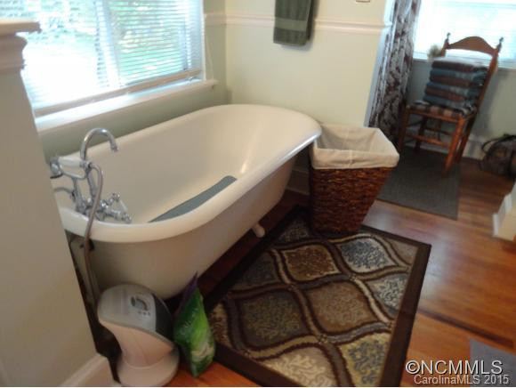 32 Laurel Woods Drive - Photo 10