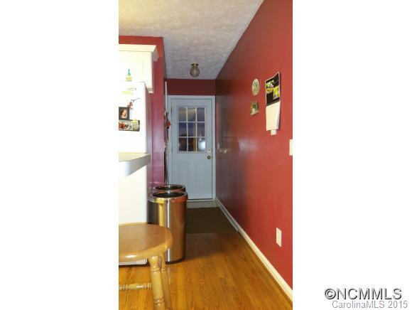 532 Woodlawn Circle - Photo 3