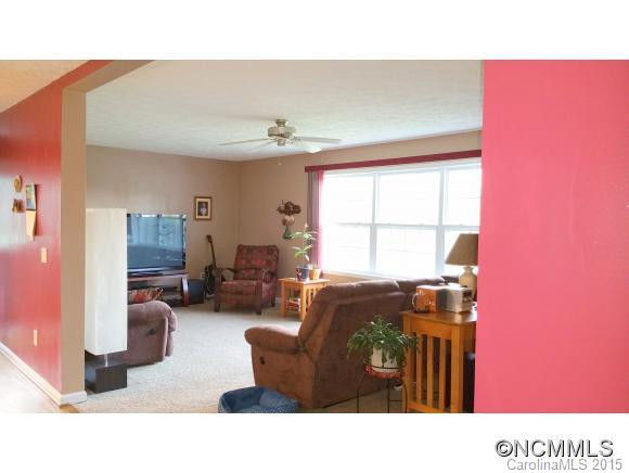 532 Woodlawn Circle - Photo 4