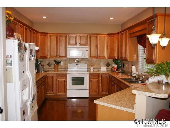 385 WHITE STONE DRIVE - Photo 18