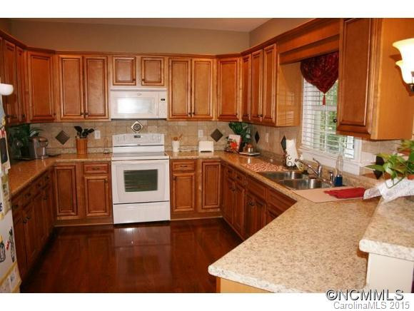 385 WHITE STONE DRIVE - Photo 3