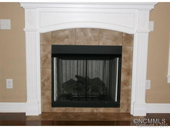 385 WHITE STONE DRIVE - Photo 5