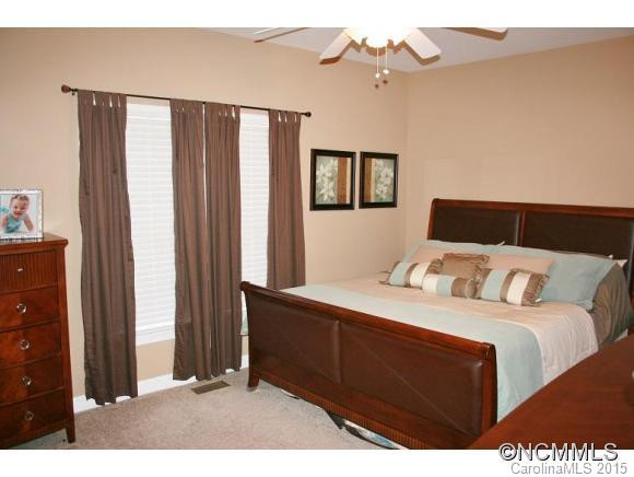 385 WHITE STONE DRIVE - Photo 7
