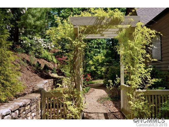 1076 Stone Drive - Photo 20