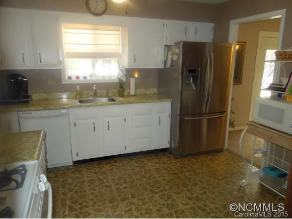 1068 MAPLEWOOD COURT - Photo 5