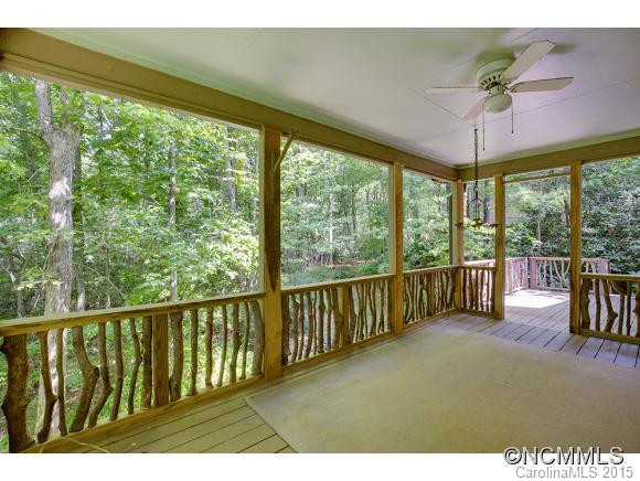 65 Pine Tree Lane - Photo 6