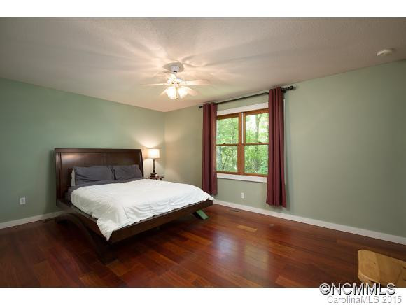 65 Pine Tree Lane - Photo 10