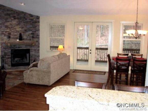 82 Meadowridge Court - Photo 2