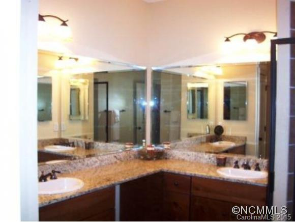 82 Meadowridge Court - Photo 11