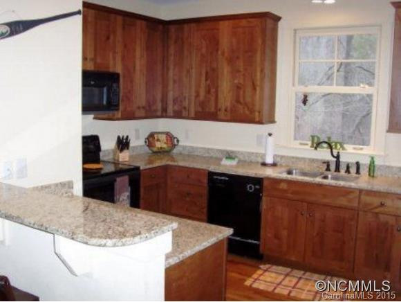82 Meadowridge Court - Photo 5