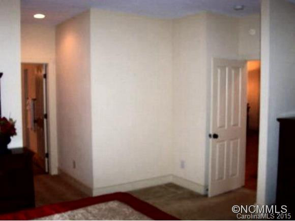 82 Meadowridge Court - Photo 9