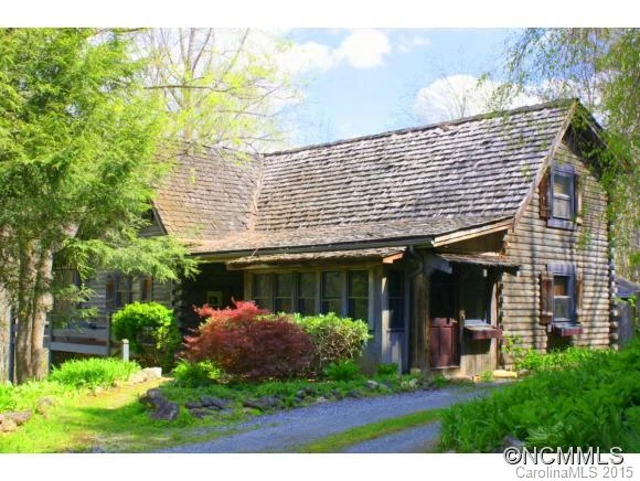 17 Meadow Lane