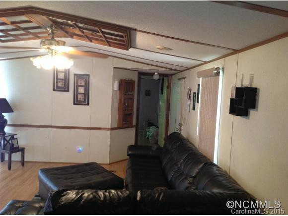 201 Jordan Road - Photo 3
