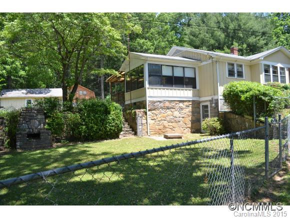 1194 Charlotte Highway - Photo 2