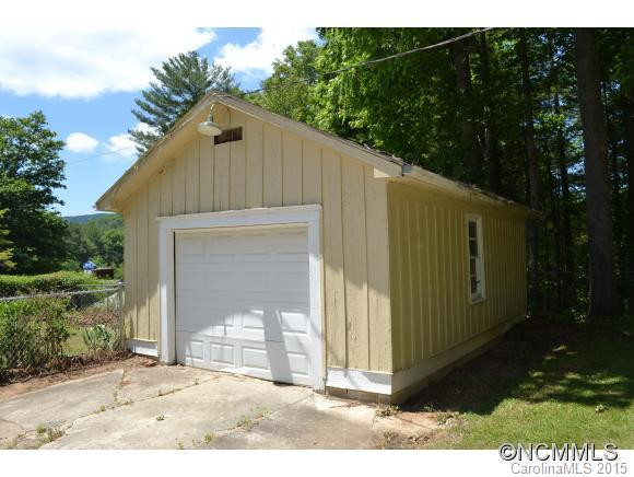 1194 Charlotte Highway - Photo 6