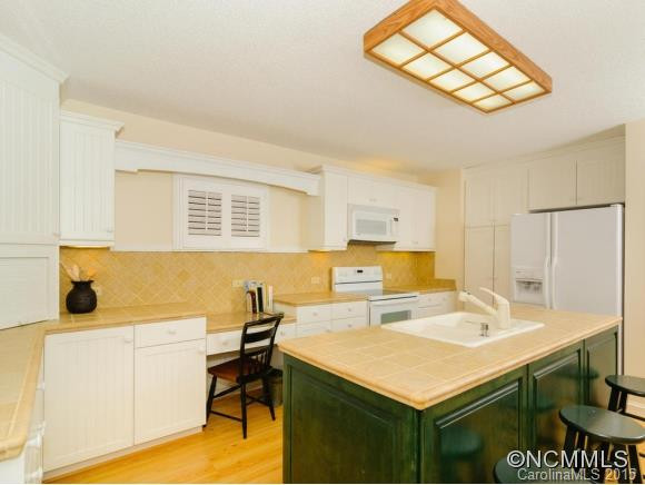 10 Toxaway Shores - Photo 7