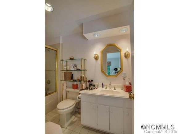 563 Fox Run Lane - Photo 14