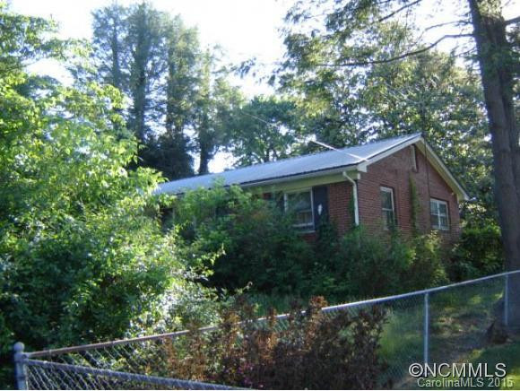 52 Lincoln - Photo 2
