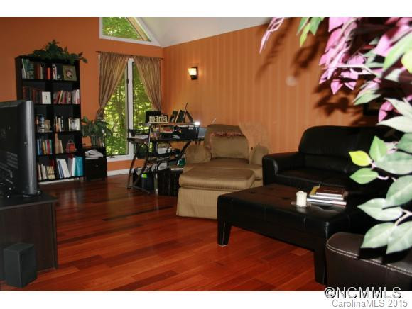 161 Ridgeview Drive - Photo 3