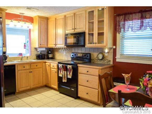 145 Sinclair Avenue - Photo 6