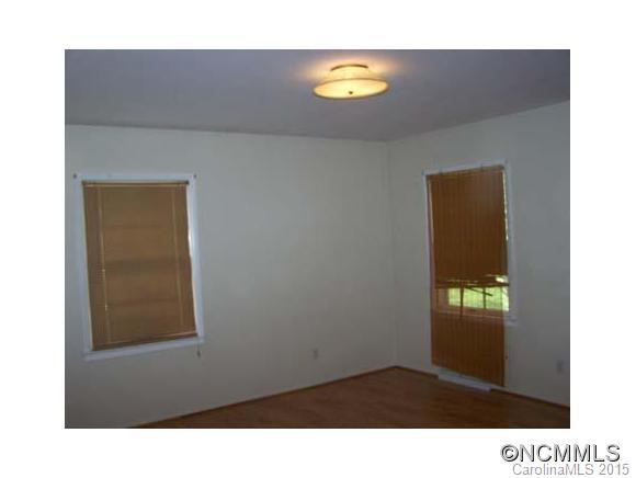 470 Longview Drive - Photo 5