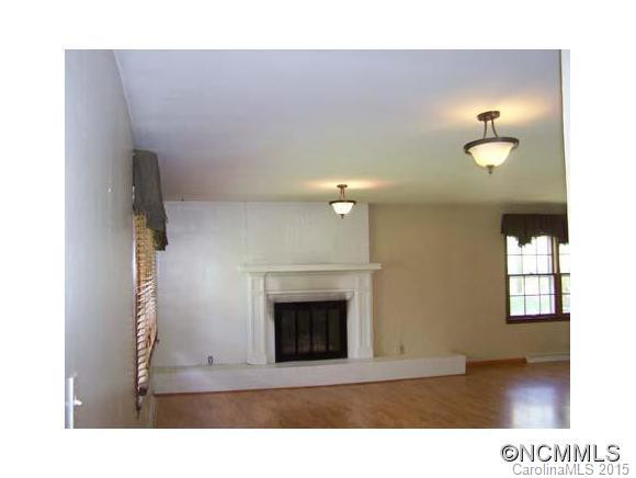 470 Longview Drive - Photo 7