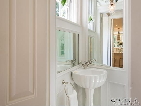 10 GREENWOOD ROAD - Photo 21