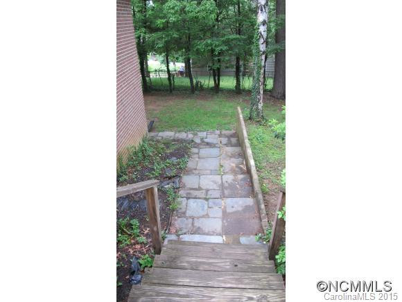 109 Taylor - Photo 13