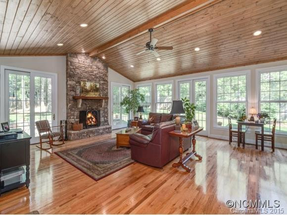 905 WOODVINE RD - Photo 11