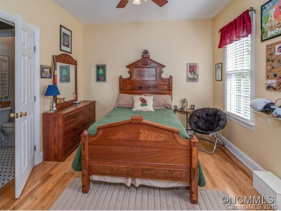 905 WOODVINE RD - Photo 17