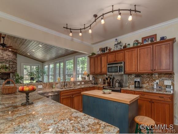 905 WOODVINE RD - Photo 7