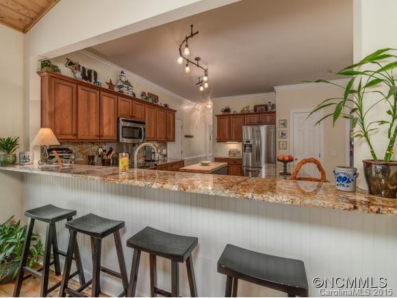 905 WOODVINE RD - Photo 8