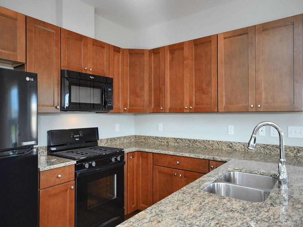 33 HYDE PARK PL, LOT 44 - Photo 5