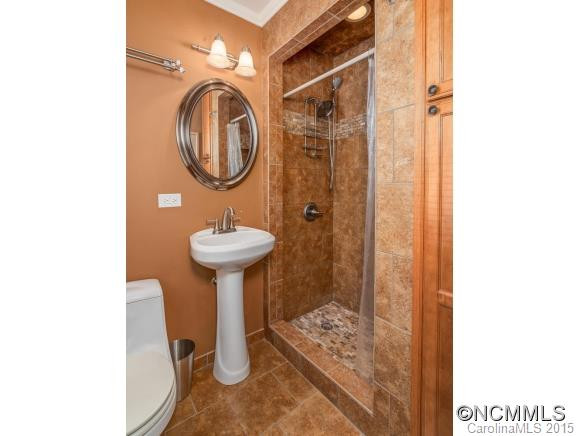 18 Clearbrook Rd - Photo 5