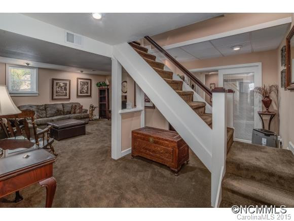 18 Clearbrook Rd - Photo 10