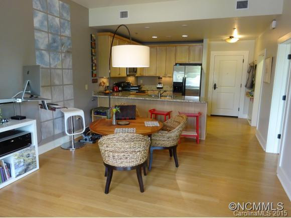 190 Broadway St. unit 305 - Photo 11