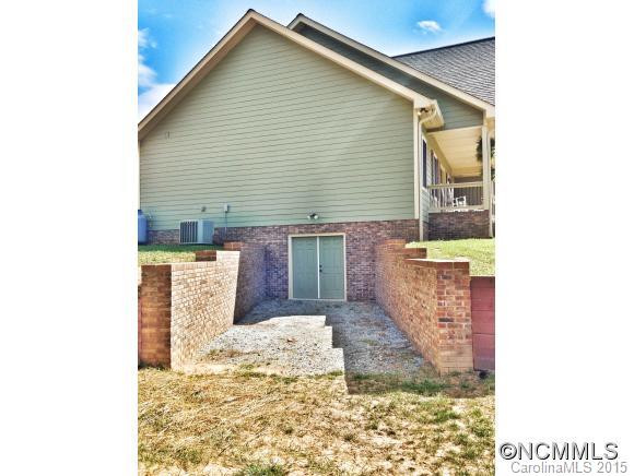 185 Brians Way - Photo 3