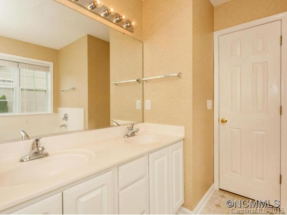31 Misty Valley Rd - Photo 16