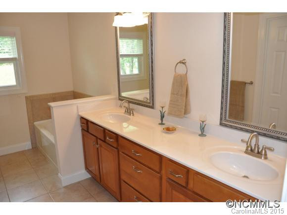 3 Sweetwater Oakes Dr - Photo 13