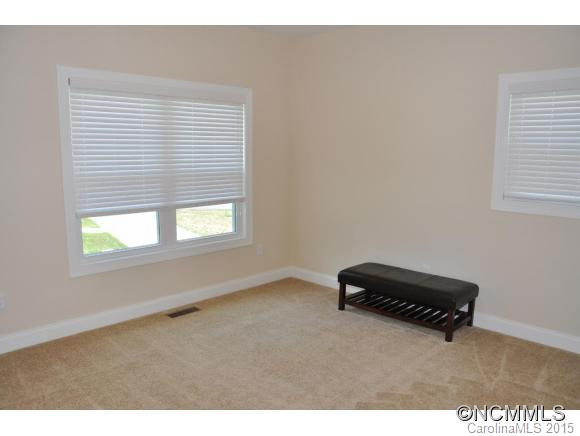 3 Sweetwater Oakes Dr - Photo 16