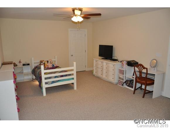 3 Sweetwater Oakes Dr - Photo 18